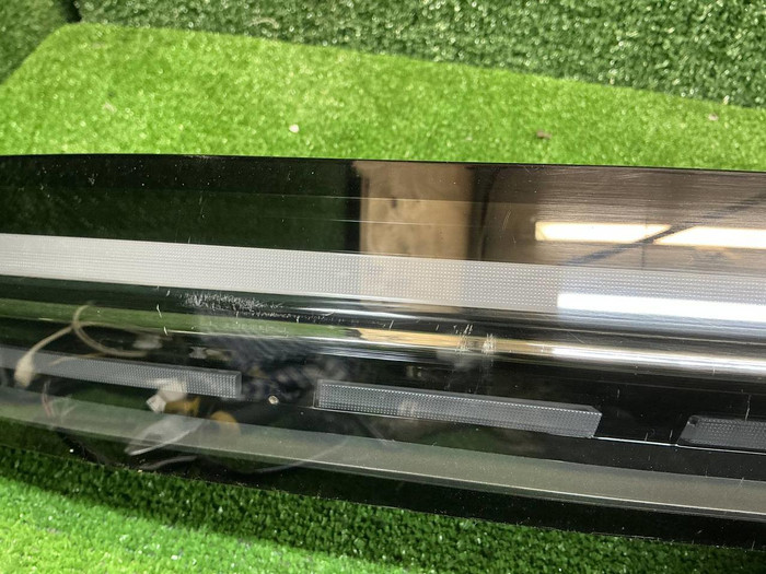 Фонарь крышки багажника Lixiang L7 (2023-н.в.)