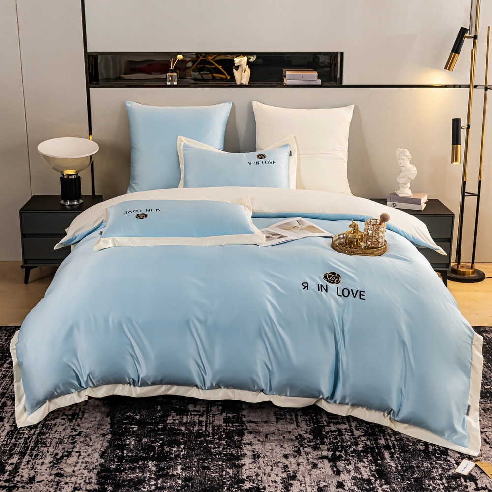 КПБ Сатин-Шелк Я IN LOVE на резинке LVR008, Евро, 4 наволочки, простынь 180*200*30