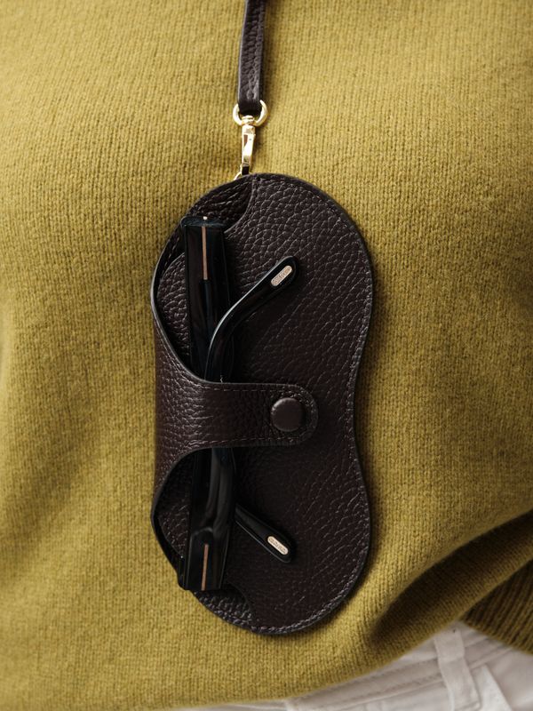 Футляр для очков / очечник DBR 15-82 темно-коричневый