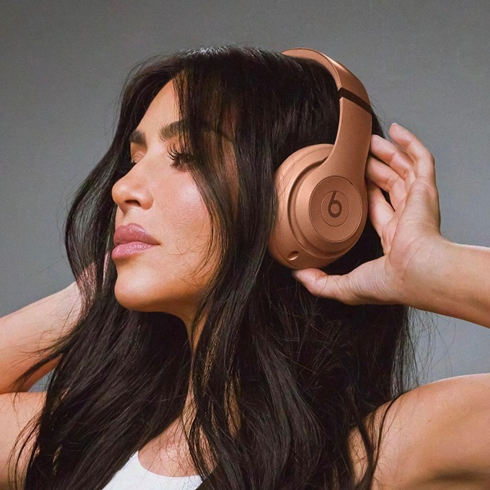 Беспроводные наушники Beats Studio Pro (Kim Kardashian), Dune, светло-коричневый