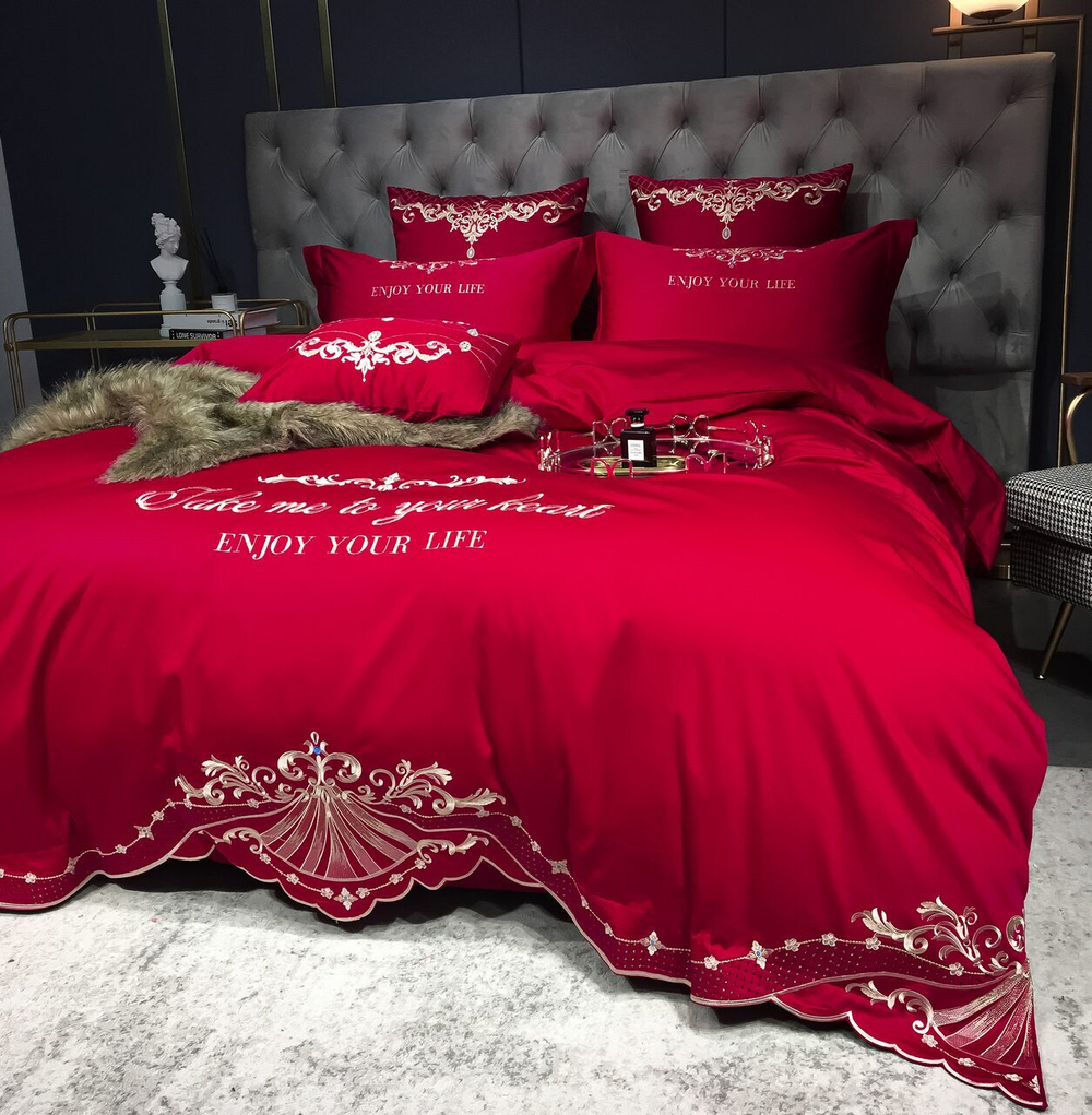 Постельное белье Сатин Гладкокрашеный Вышивка Делюкс DHC002