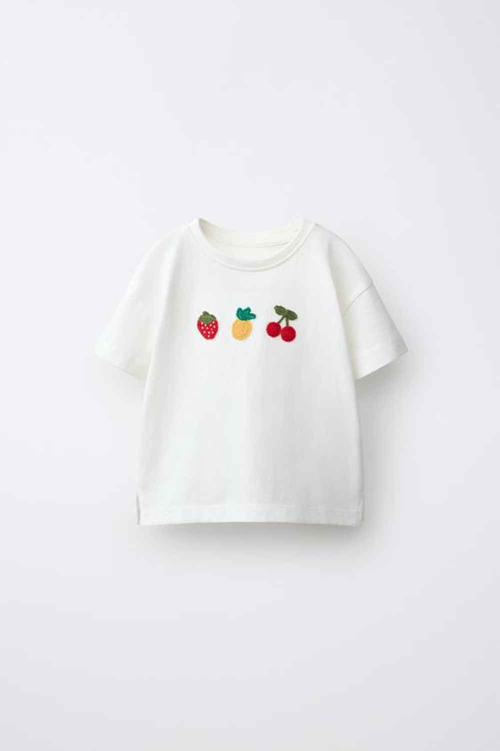 ZARA ПИЖАМА С ВЯЗАНЫМИ ФРУКТАМИ, ЭКРЮ