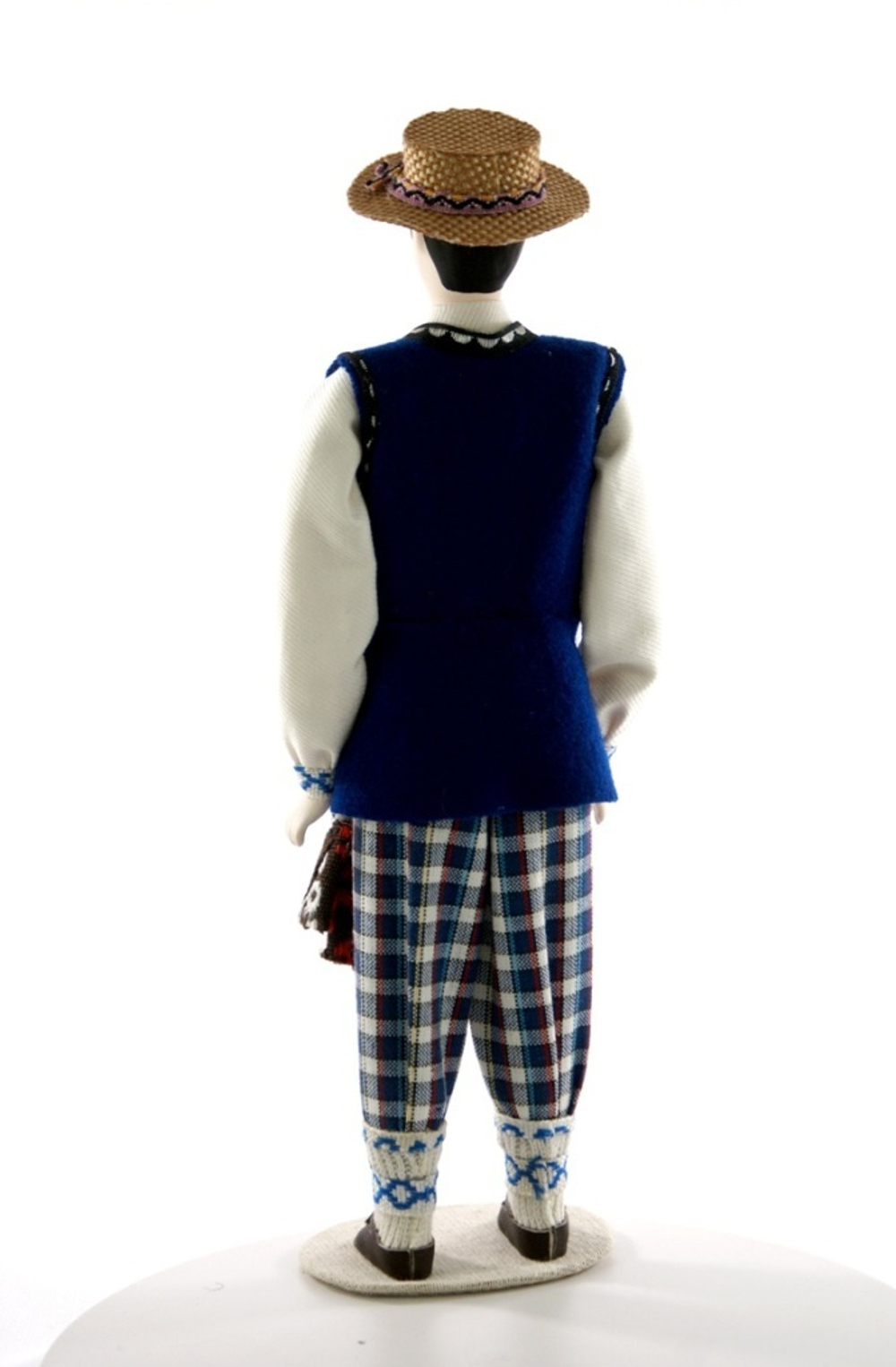 Кукла фарфоровая коллекционная Литовец