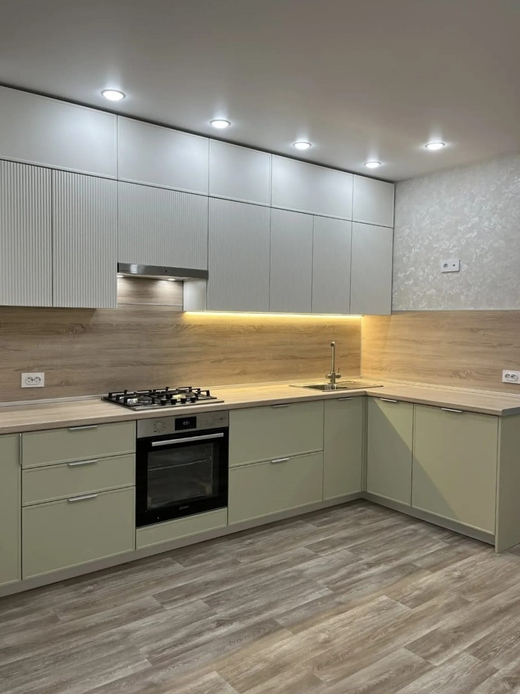 Кухня в цвете Софт Джелато/Фисташка