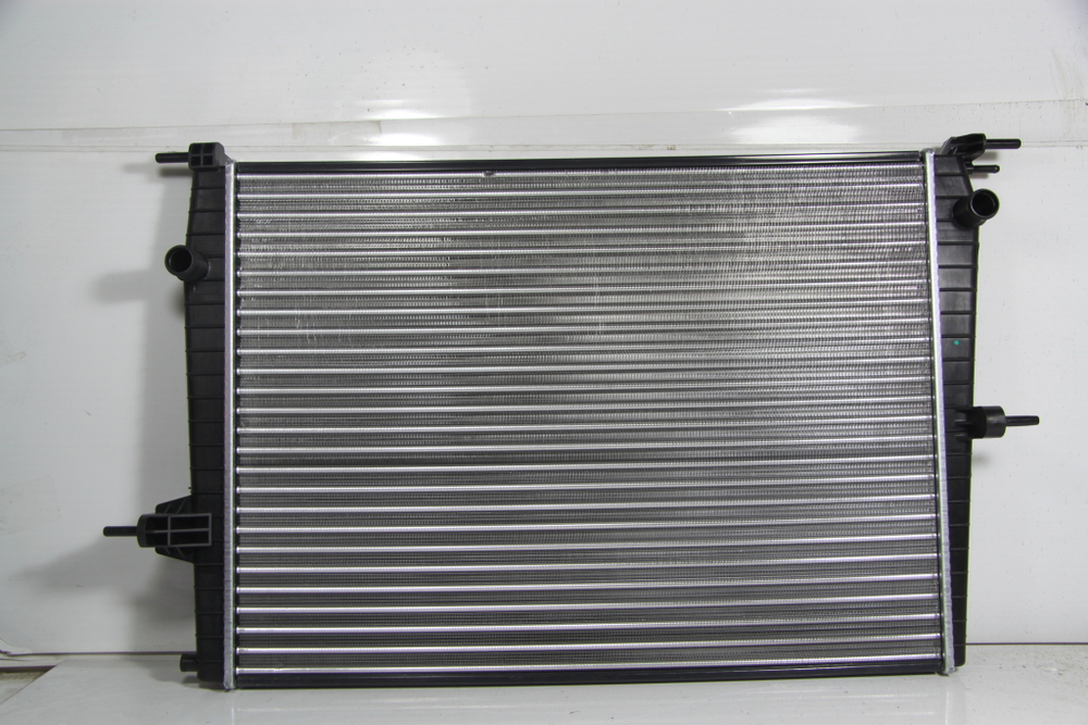 Радиатор охлаждения Renault Fluence