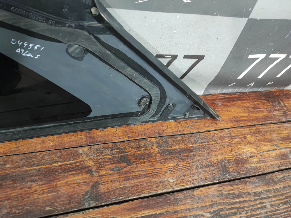 Стекло багажника правое глухое Geely Atlas 2 23-нв Б/У Оригинал 6608100248