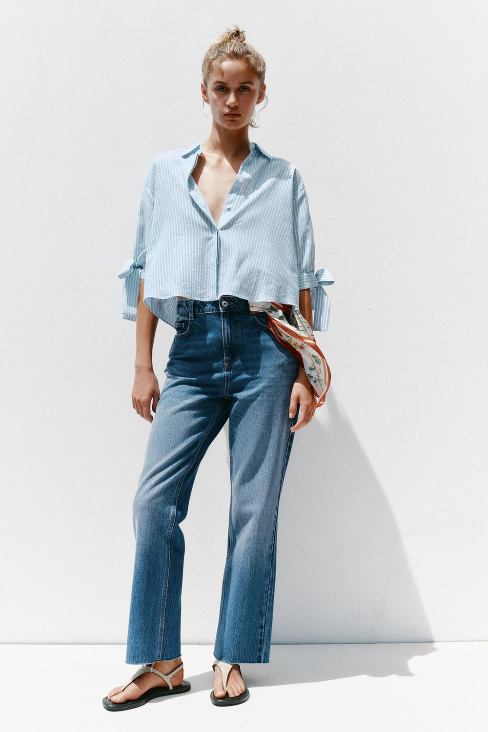 ZARA РУБАШКА В ПОЛОСКУ С ЗАВЯЗКАМИ И ЛЬНОМ, СИНИЙ/БЕЛЫЙ