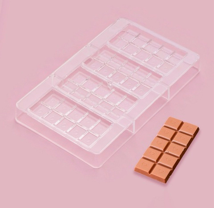 Форма для шоколада «Плитки с сердцами», 20×12×2,5 см, 4 ячейки 8,5×4,2×0,7 см, цвет прозрачный