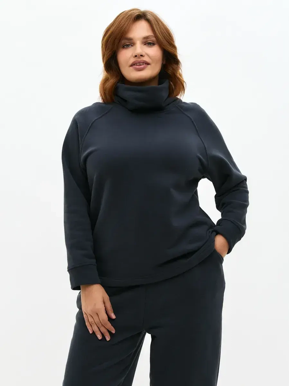 Свитшот с воротником