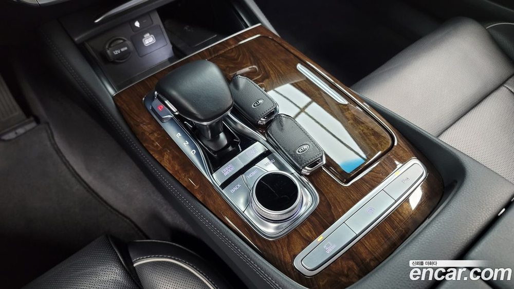 Kia The K9 (Quoris/K900) 3.8 GDI AWD (03.2020)