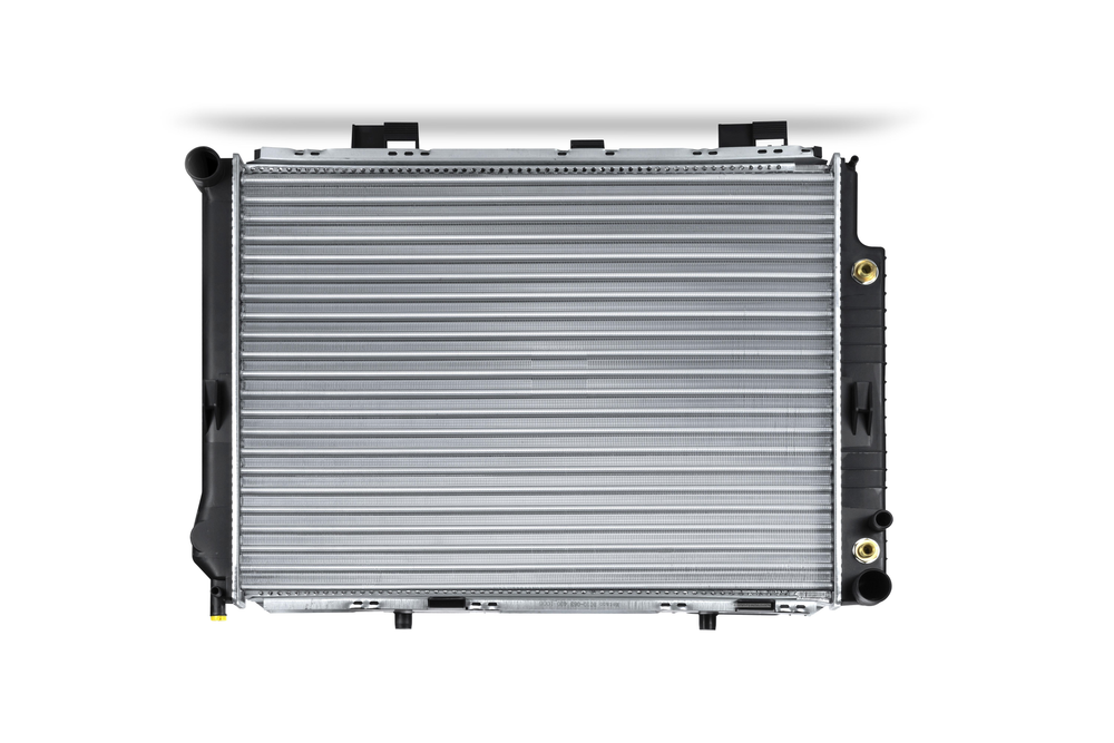 Радиатор охлаждения Mercedes E-Class W210