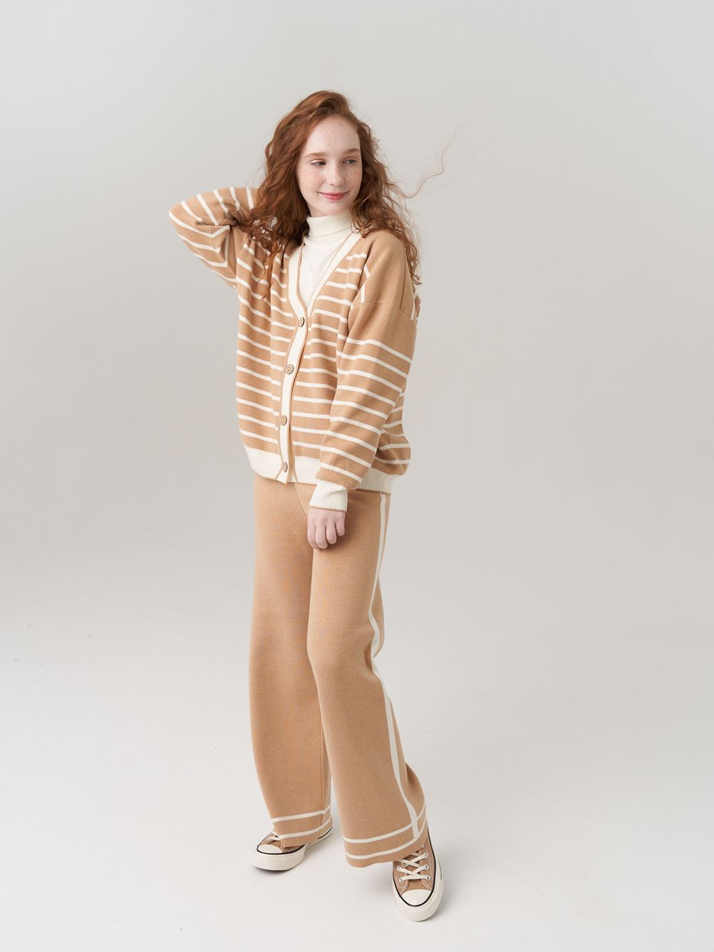 Кардиган для девочки в школу AT1010 сахара