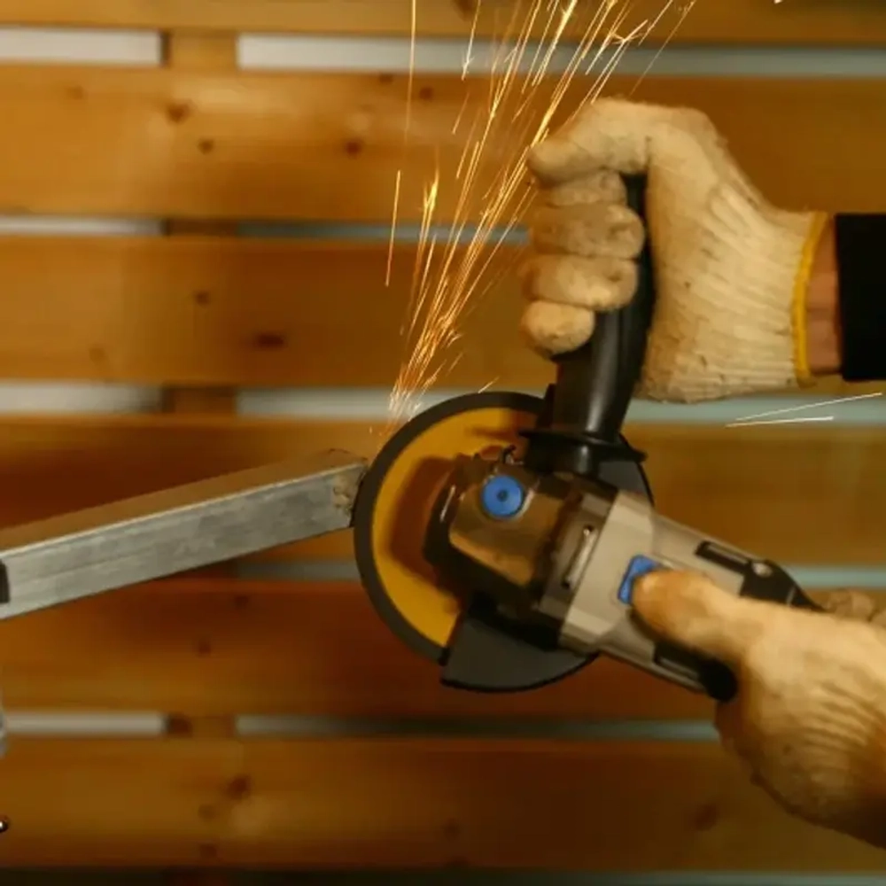 DEKO DKAG20 ушм аккумуляторная (2 x 5 Ач, ЗУ) 063-4028