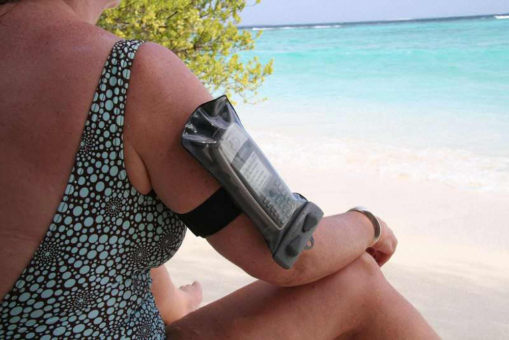 Водонепроницаемый чехол с креплением на руку Aquapac 216 Small Armband Case