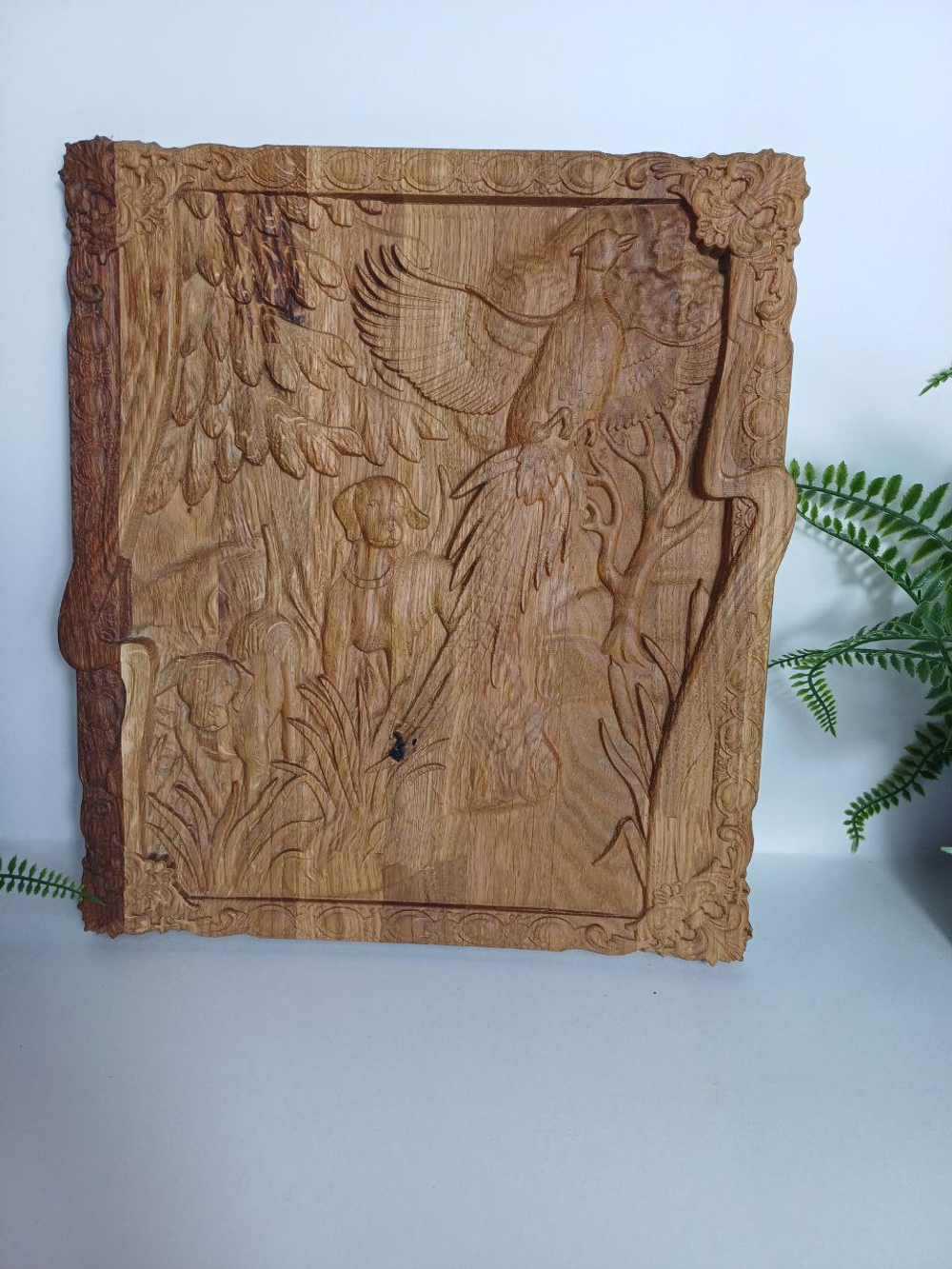 Картина- Панно Медведица резная из дуба 30*28 см