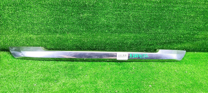 Накладка крышки багажника Lexus LX 3 (2015-2023)