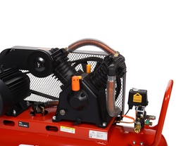 Компрессор пневматический 380В 670л/мин. ресивер-90л поршневой ременной GTE