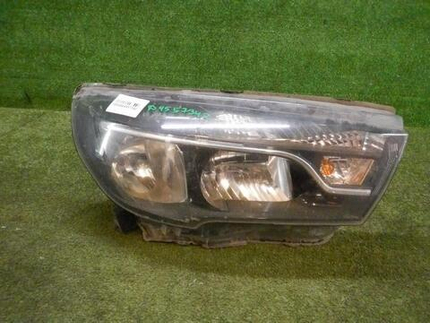 Битая Фара правая Lada Vesta (2015-2022) галоген