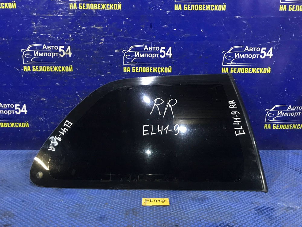 Стекло багажника правое TOYOTA CORSA 1991