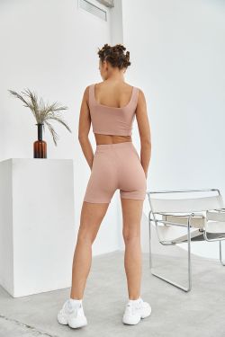 Велосипедки в рубчик миндального цвета