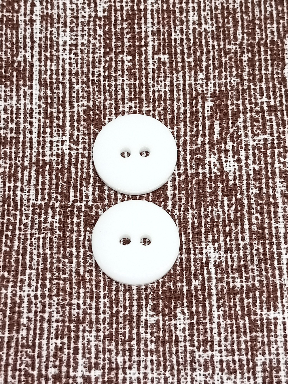 Пуговица 28L (18мм) 2 прокола, пластик, 1 шт