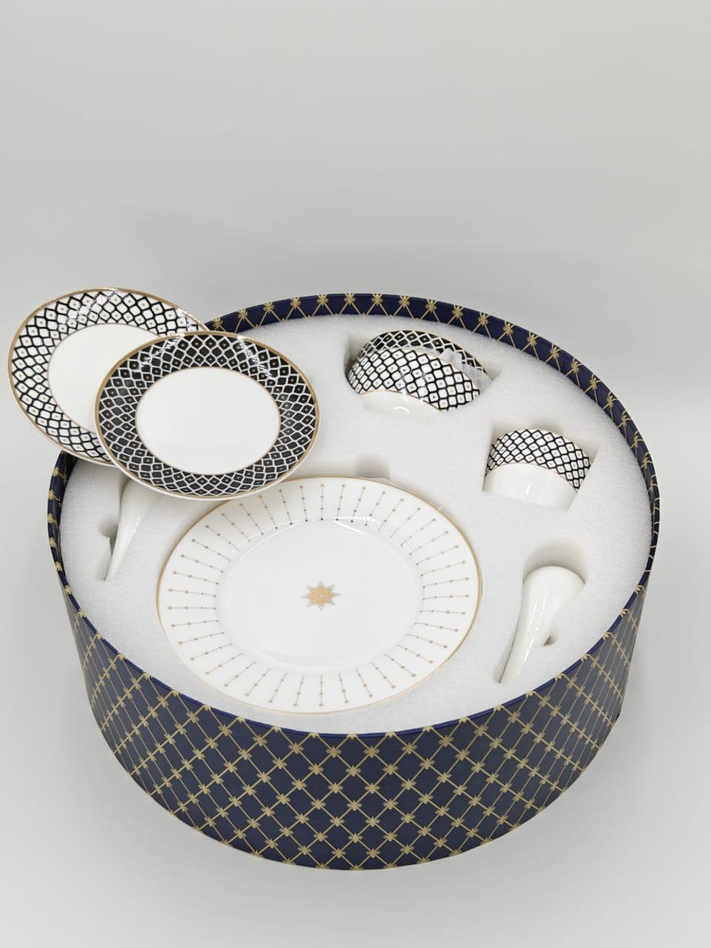 Столовый сервиз Imperial Porcelain Manufactory 10 предметов