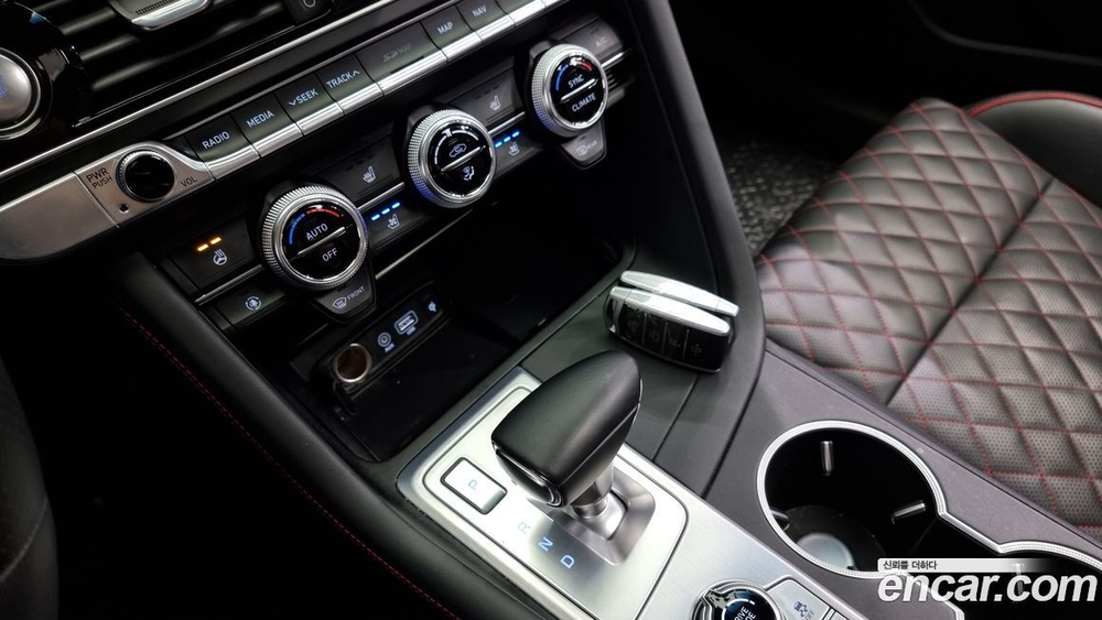 Genesis G70 3.3T Sports AWD (12.2019)
