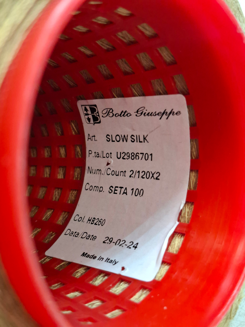 SLOWSILK- Botto Giuseppe; 100% шелк; 3000м/100гр; col.HB260, цвет: песочный