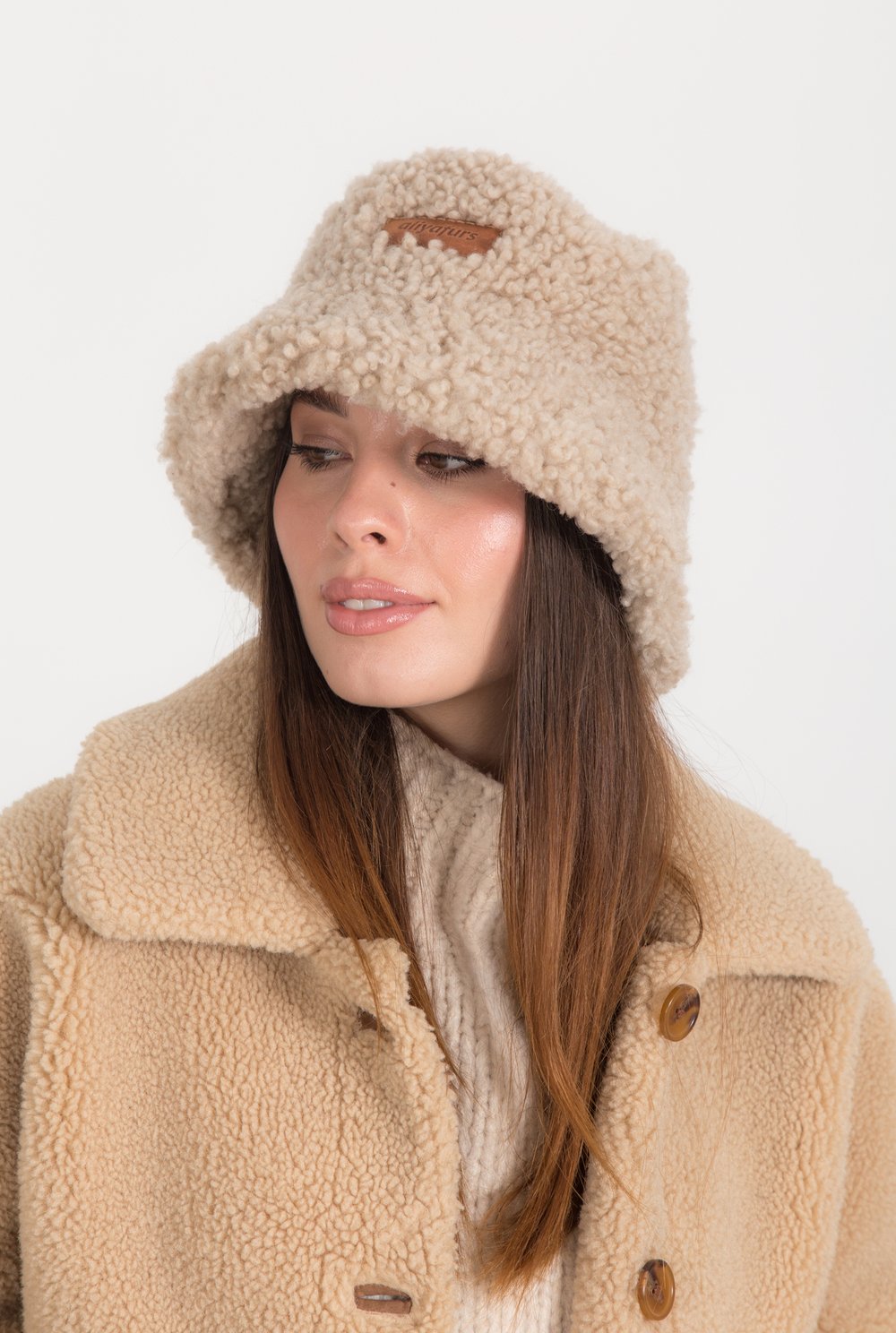 Женская панама из овчины