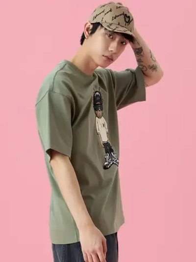 Футболка с эмблемой hipdok