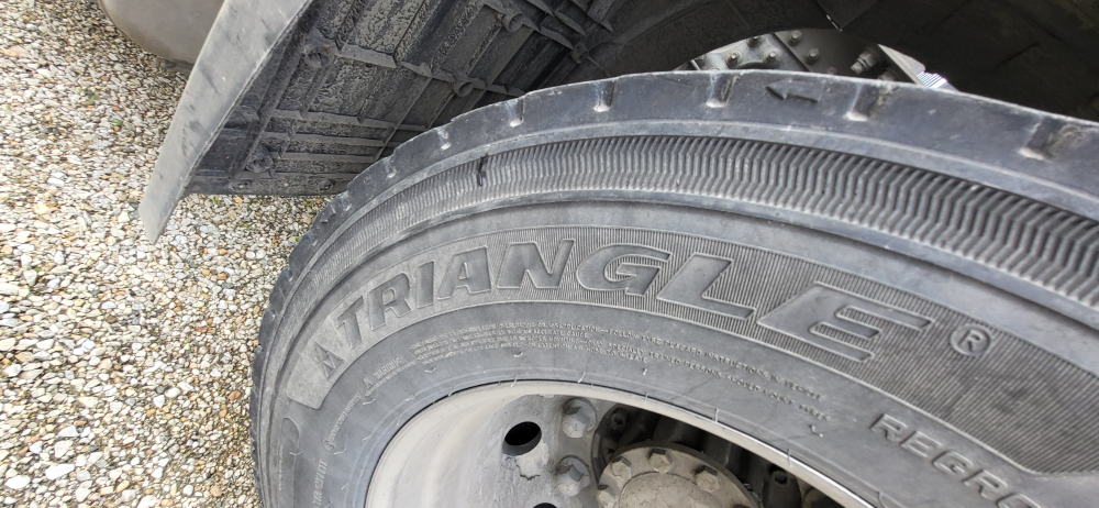 Shacman (Shaanxi) SX* 4x2 Седельный тягач SX418853381 (Дизельный, 12,5 л, 544 л.с., АТ)