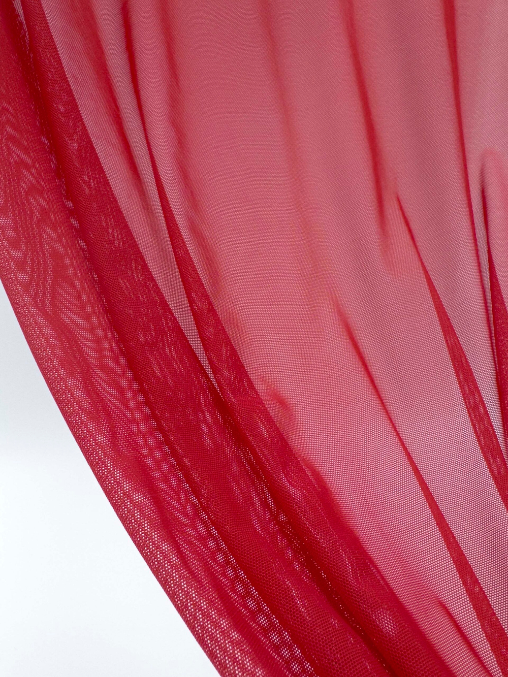 Сетка эластичная красная отрезом 50х70 см (Турция)