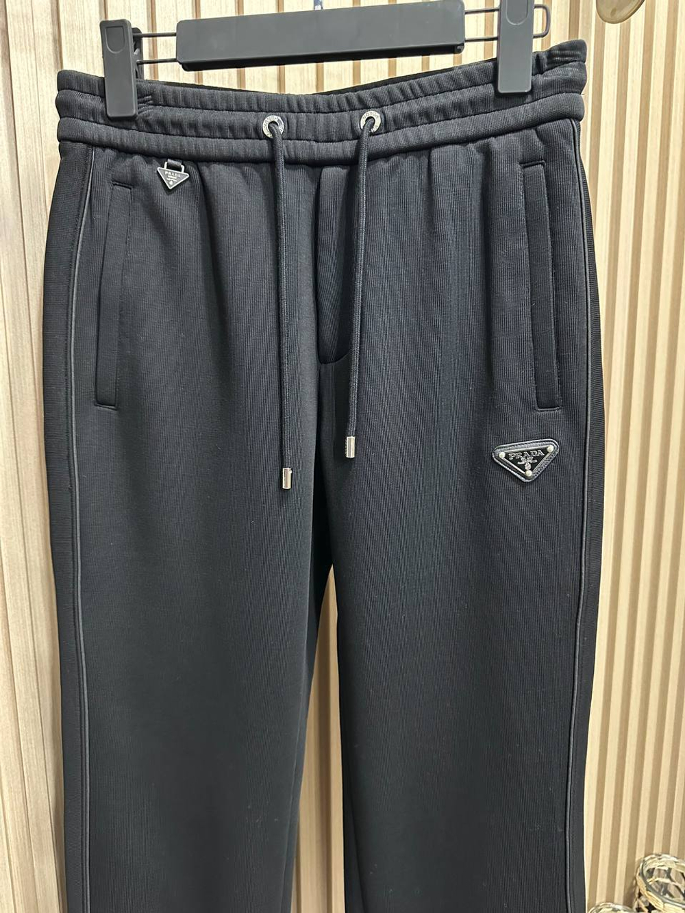 Спортивные штаны Prada