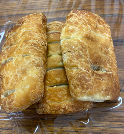 Слойка с мясом 3 шт.