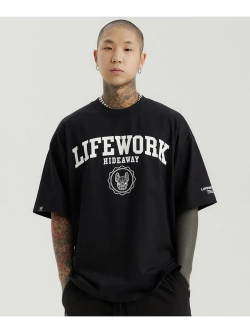 Футболка с арочной надписью