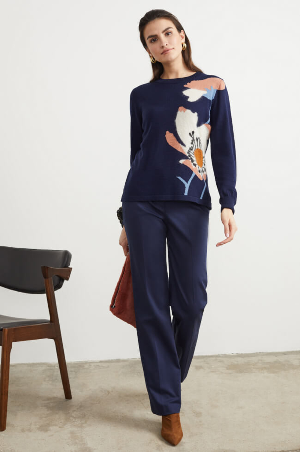 22212 Джемпер женский (т.синий жаккард)