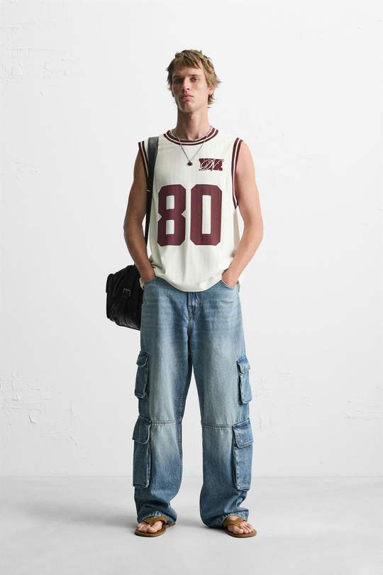 ZARA ФУТБОЛКА В СТИЛЕ VARSITY, ЭКРЮ
