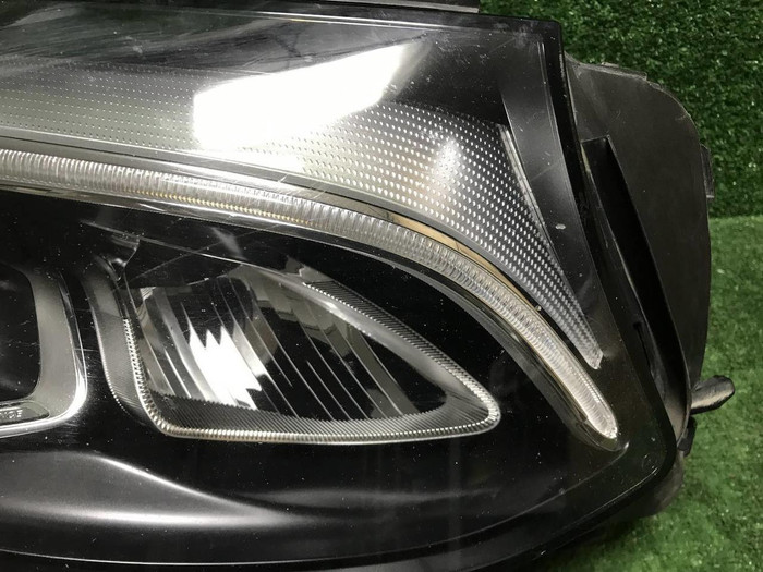 Фара правая Mercedes GLC X253 (2015-2019) LED