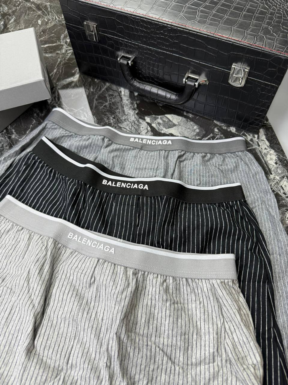 Боксеры Balenciaga