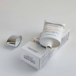 Enough Солнцезащитный крем Collagen 3in1 Whitening Moisture Sun Сream SPF 50 PA+++с коллагеном 50 мл
