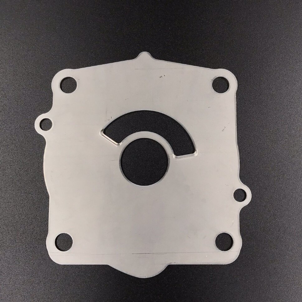 Пластина помпы охлаждения Yamaha F75-115 (68V-44323-00) (Yamaha)