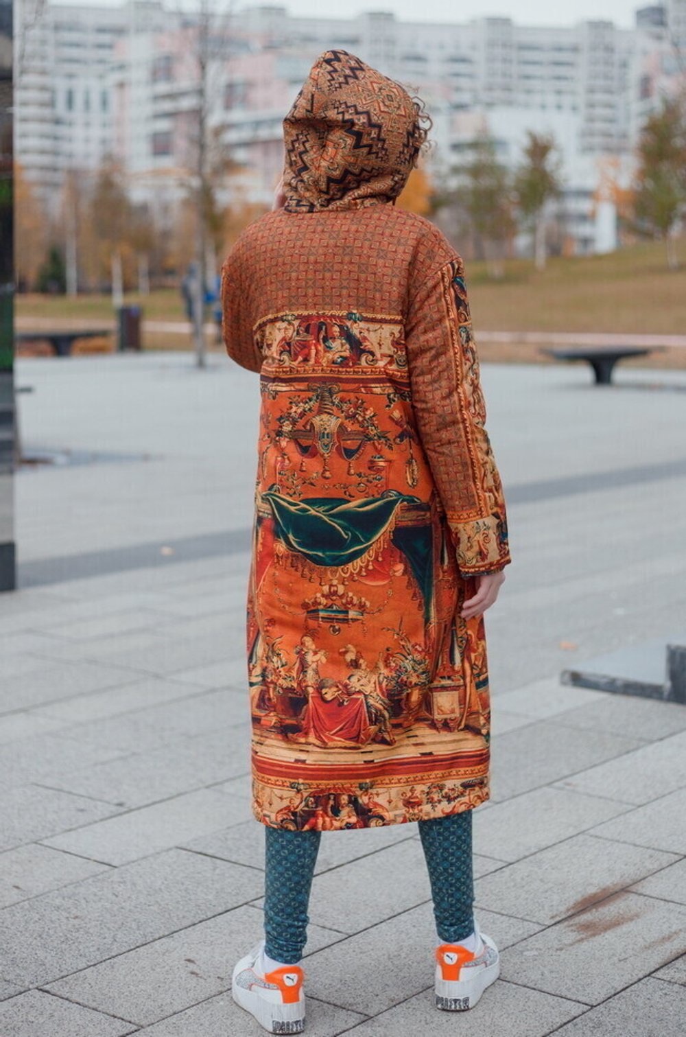 Пальто "Гротеск", по мотивам фламандской шпалеры 17 в. Серия «Гротеск»