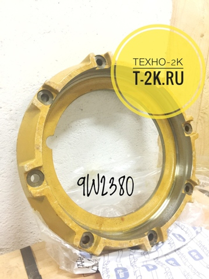 9W2380 крышка сальника