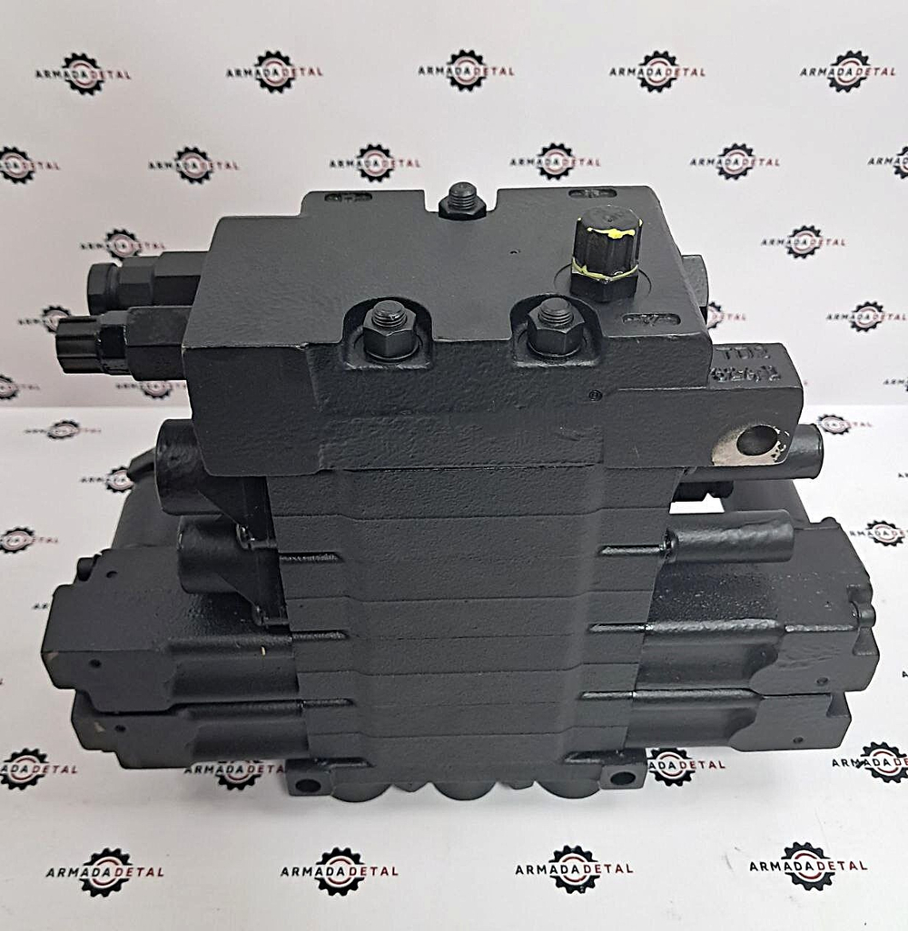 Распределитель задний | 25/409500 | JCB