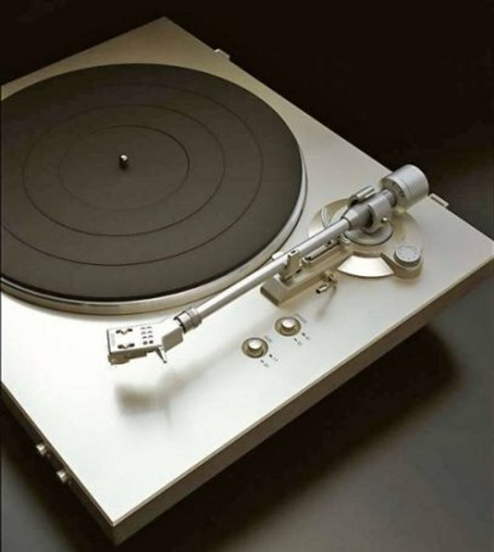 Проигрыватель виниловых дисков DENON DP300FSPE2