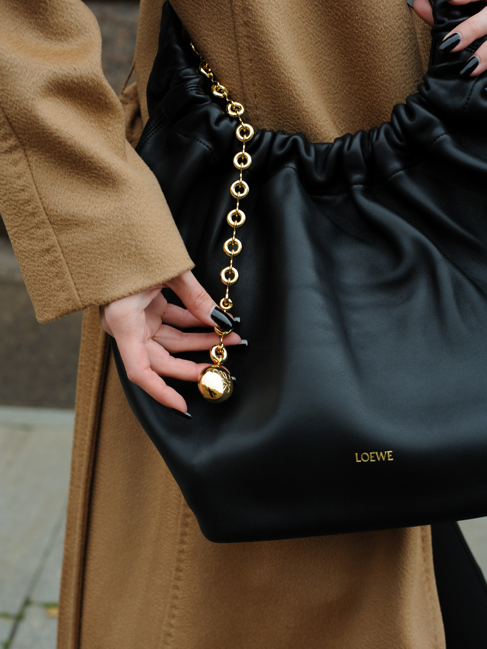 Loewe Medium Squeeze Bag