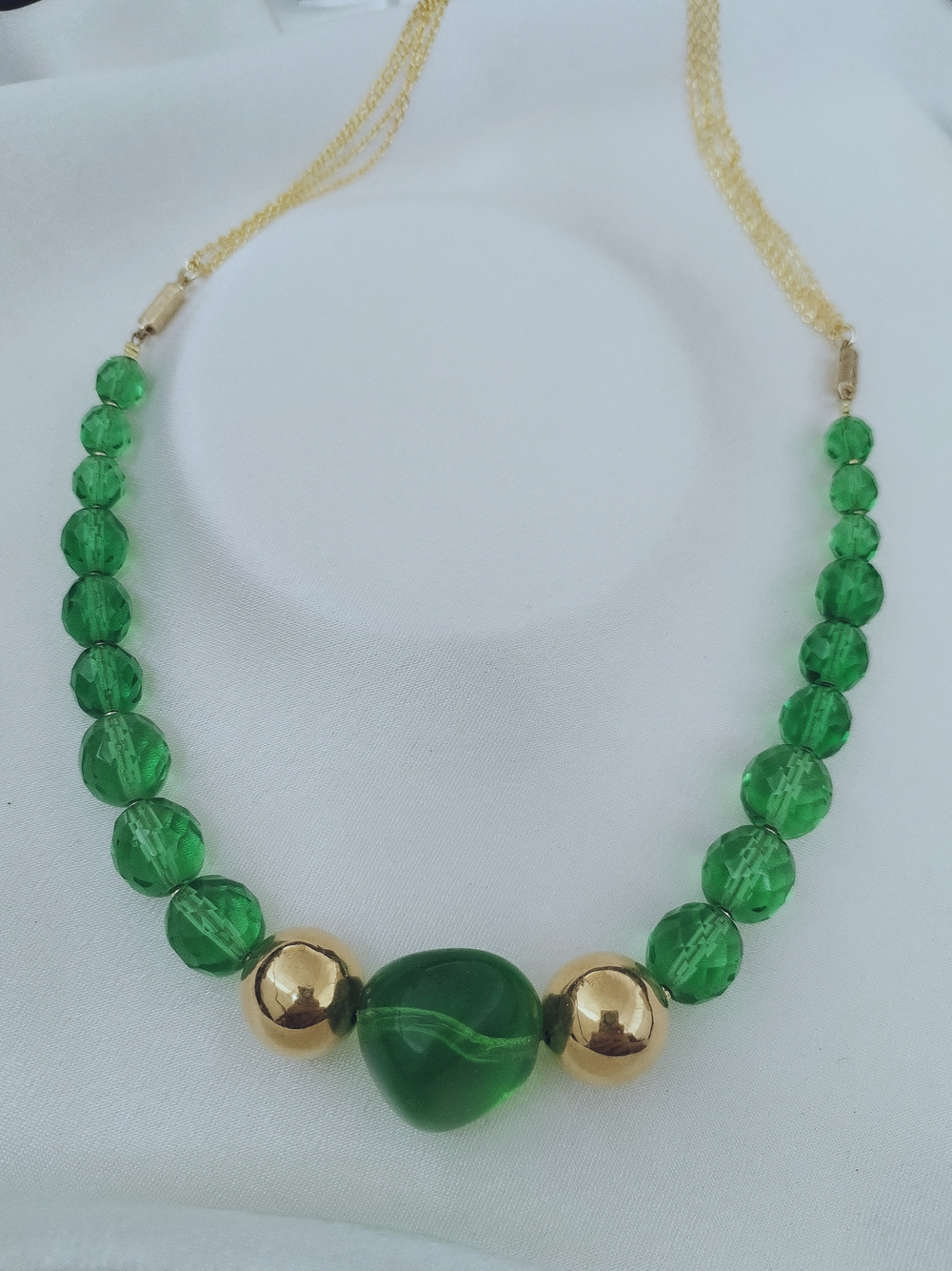 Колье "Изумруды" из коллекции "Composition"