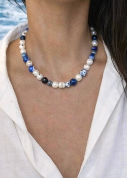 Ожерелье Гжель с жемчугом и камнями