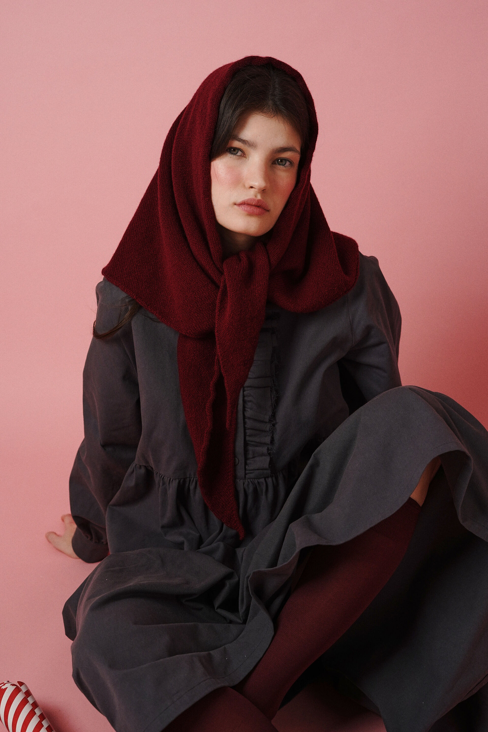 Косынка из кашемира с мериносом винного цвета