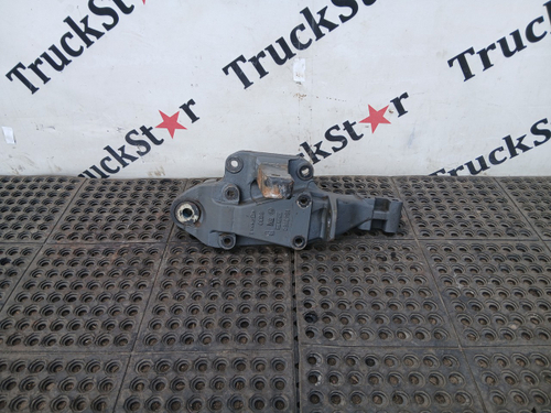 Кронштейн передней рессоры левый 2017 г.